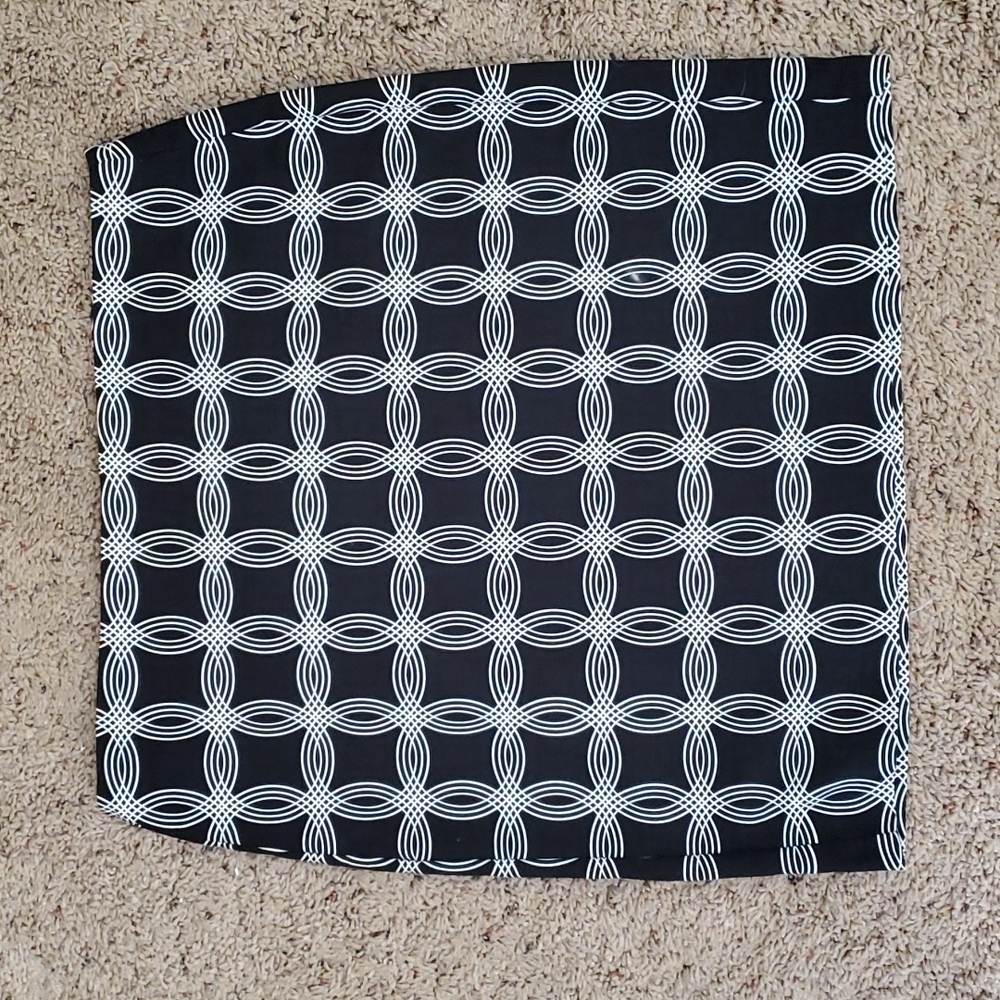 Stretchy casual skirt by Banana Republic